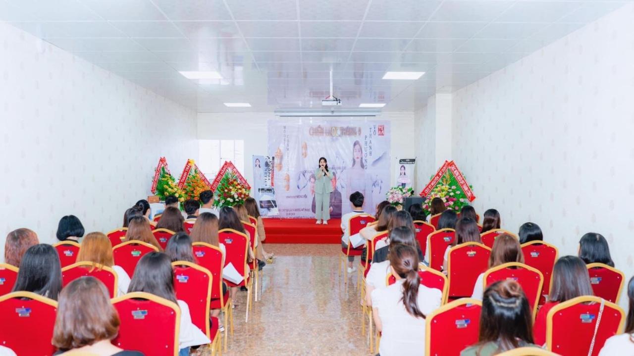 Khach San My Ngoc Hotell Buôn Ma Thuột Exteriör bild