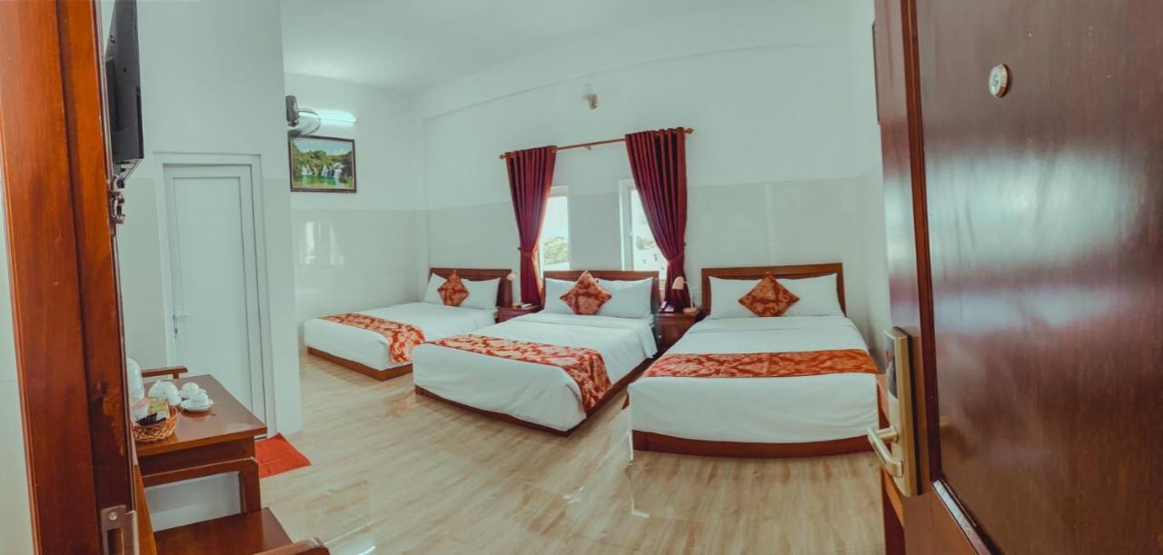Khach San My Ngoc Hotell Buôn Ma Thuột Exteriör bild