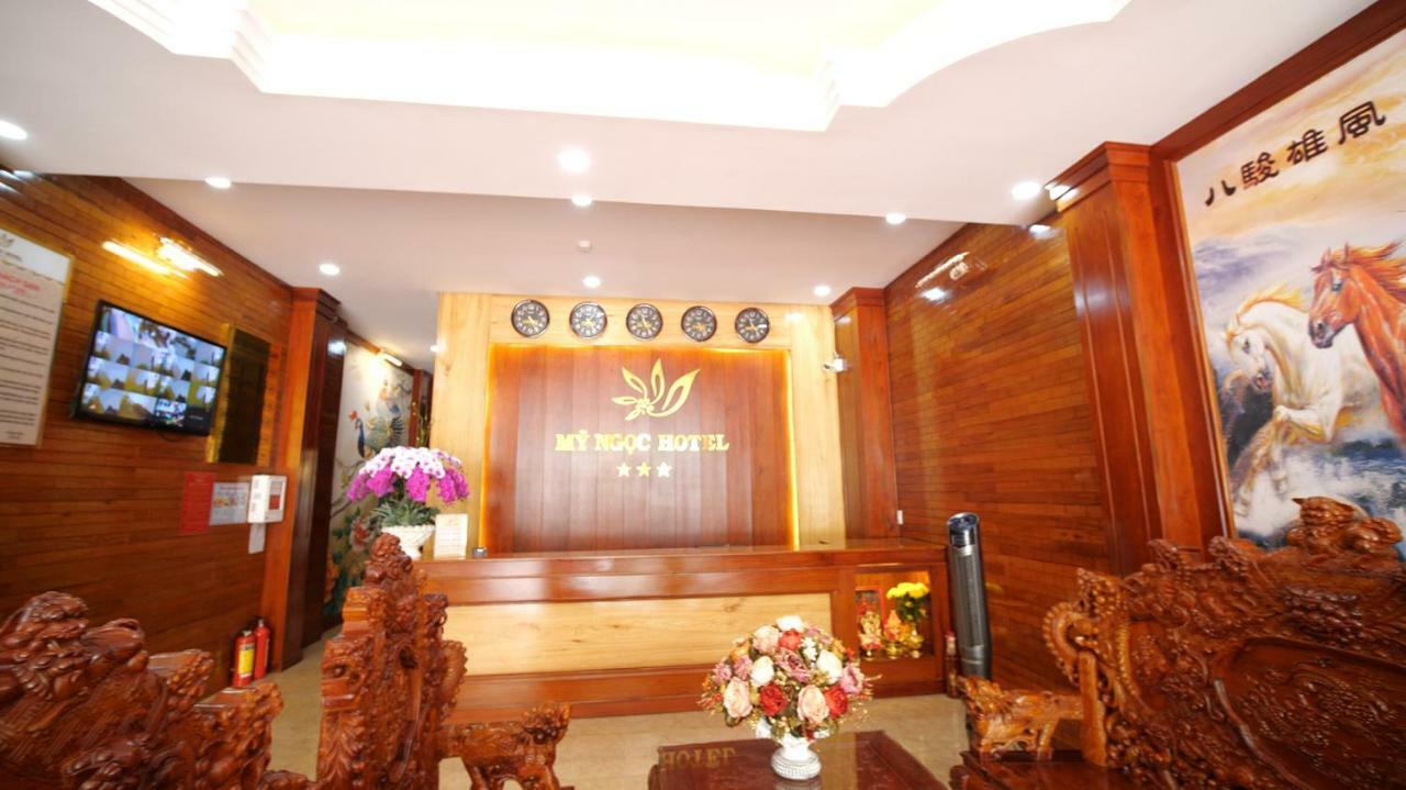 Khach San My Ngoc Hotell Buôn Ma Thuột Exteriör bild